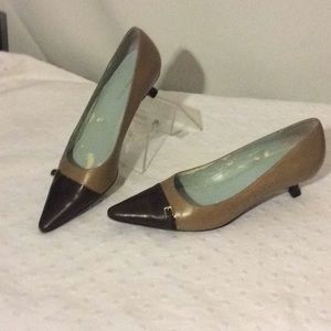 Atienne Aigner brown /beige low kitty heels # 7.5M